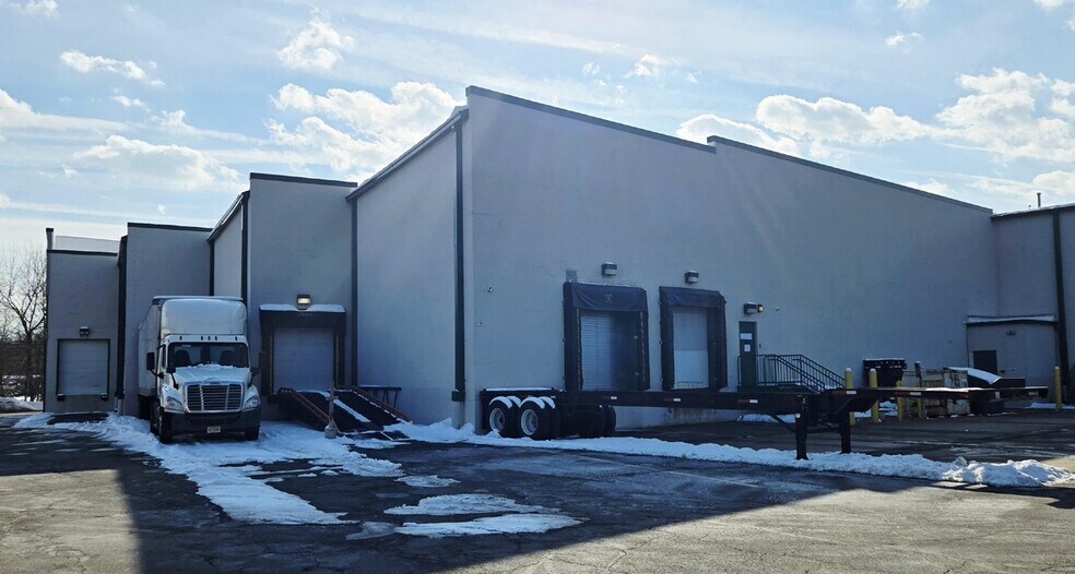 More Photos Of 53 Green Pond Rd, Rockaway Warehouse For Lease