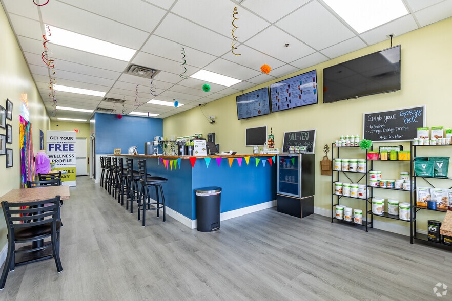 More Photos Of 17860 SE 109th Ave, Summerfield Unknown For Lease