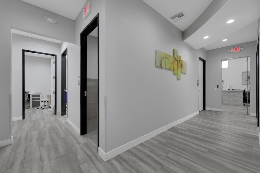 More Photos Of 375 N Stephanie St, Henderson Medical For Sale
