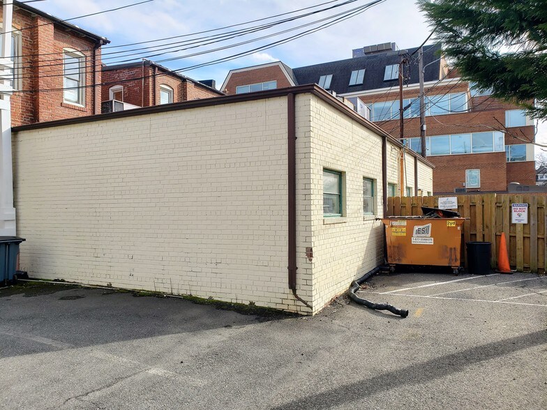 More Photos Of 618-622 N Washington St, Alexandria Office For Sale