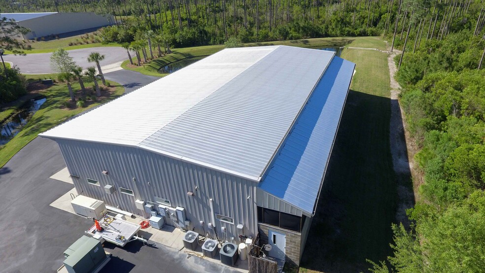 More Photos Of 17629 Cordova Pl, Panama City Beach Industrial For Sale