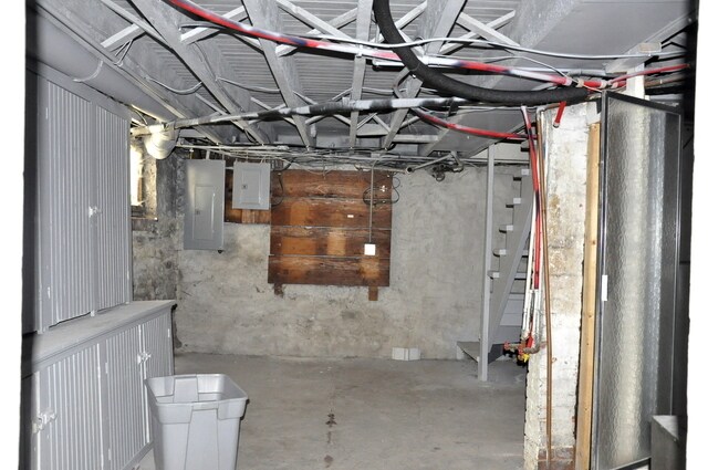 More Photos Of 208 N Park St, Streator Storefront Retail Residential For Sale