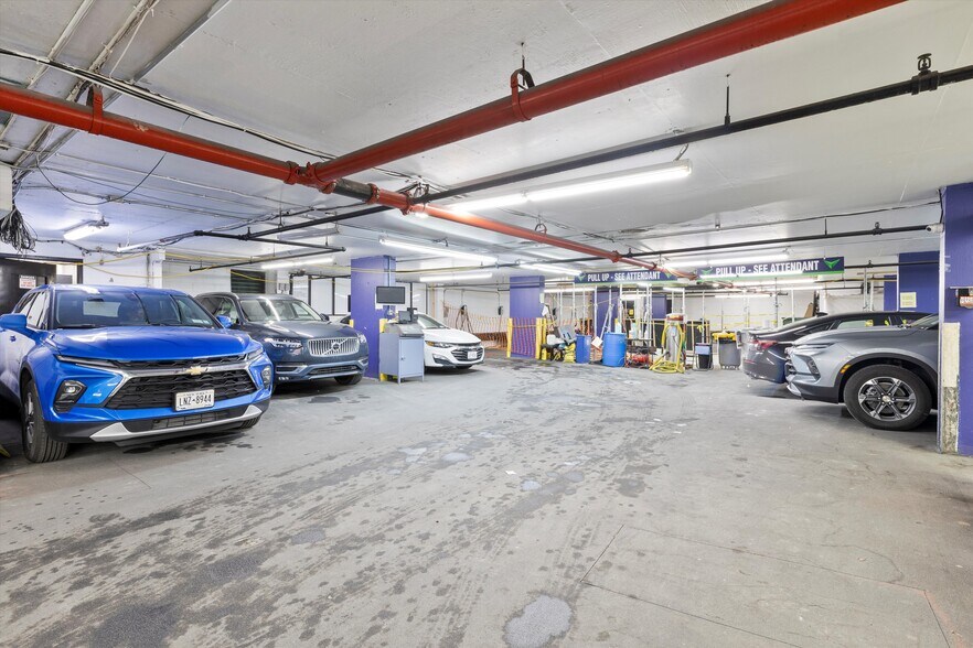 More Photos Of 250 Albany St, New York Multifamily For Sale