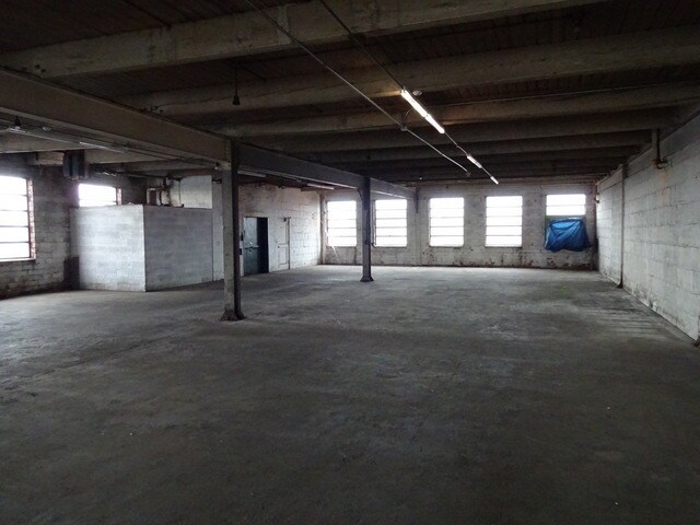 More Photos Of 1500 Clinton St, Buffalo Light Manufacturing For Lease
