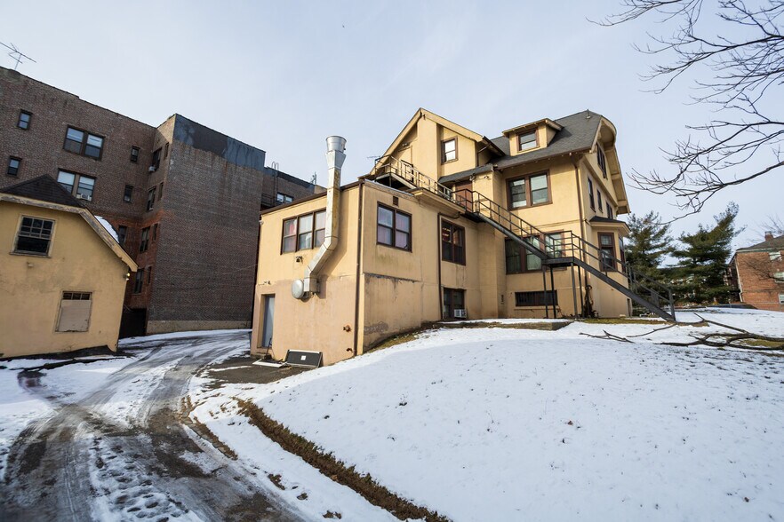 More Photos Of 146 S Munn Ave, East Orange Skilled Nursing Facility For Sale