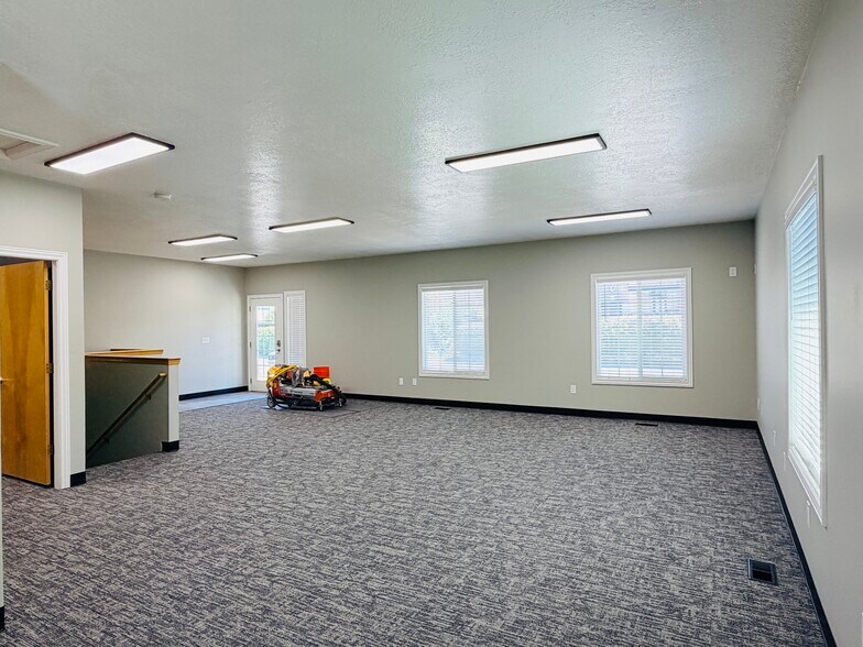 More Photos Of 40 W 1250 N, Logan Office For Lease