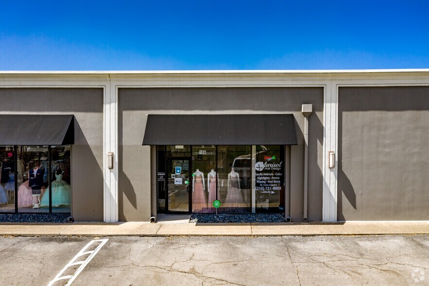 More Photos Of 3700 Fredericksburg Rd, San Antonio General Retail For Lease