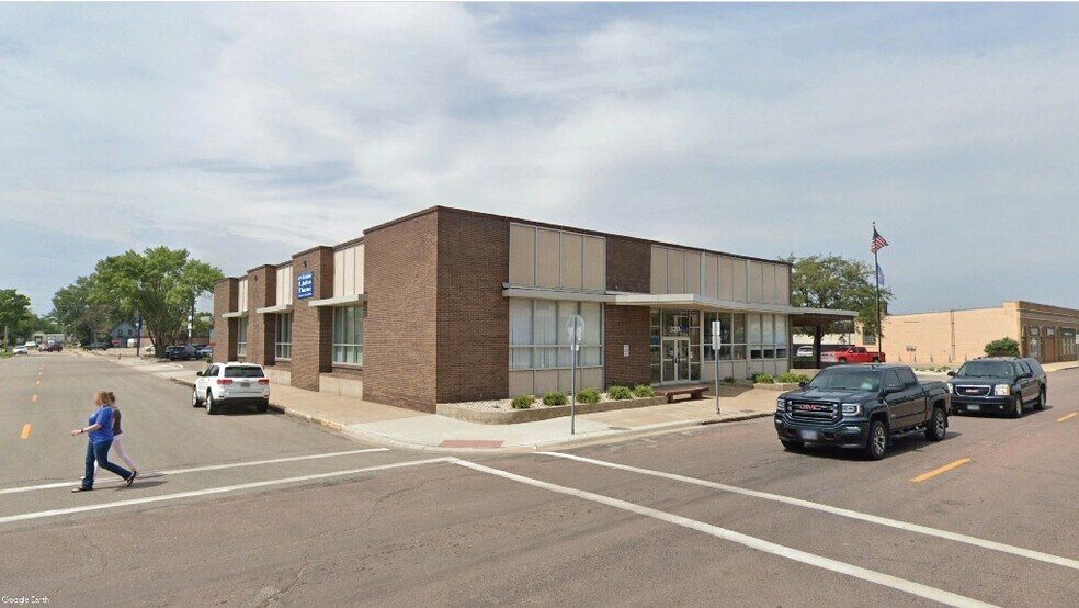 More Photos Of 320 S 1st St, Aberdeen Office For Sale
