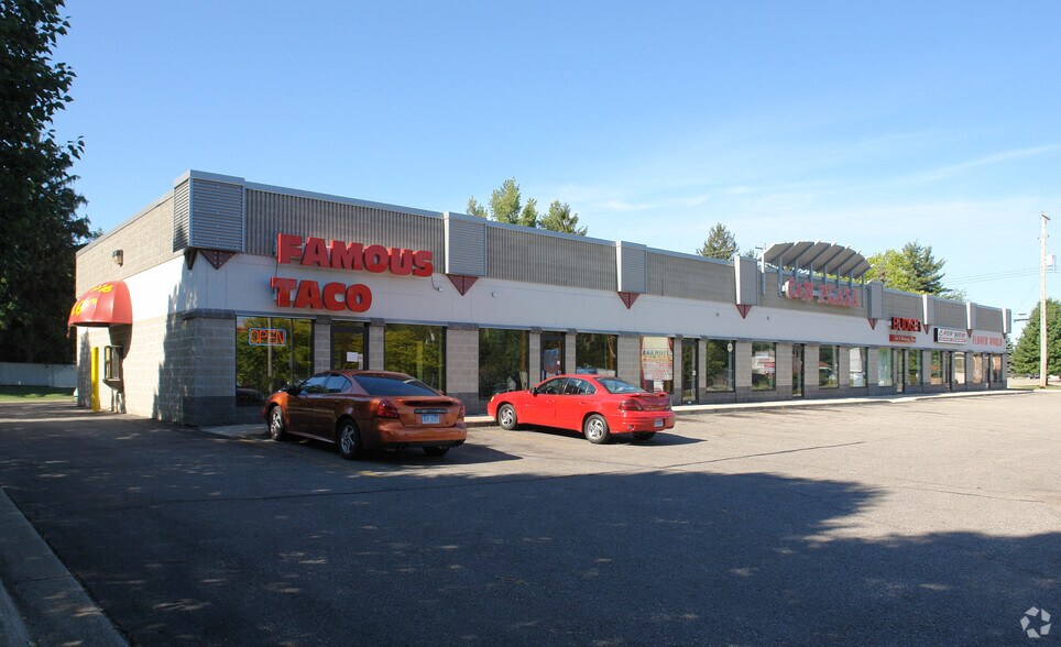 Primary Photo Of 3233 W Saginaw Hwy, Lansing Storefront For Sale