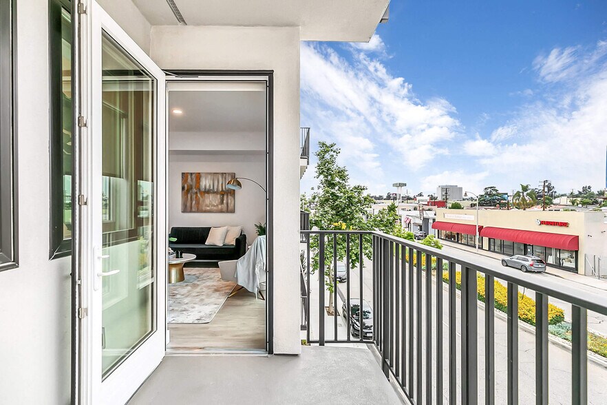 More Photos Of 3768 E Colorado Blvd, Pasadena Apartments For Lease