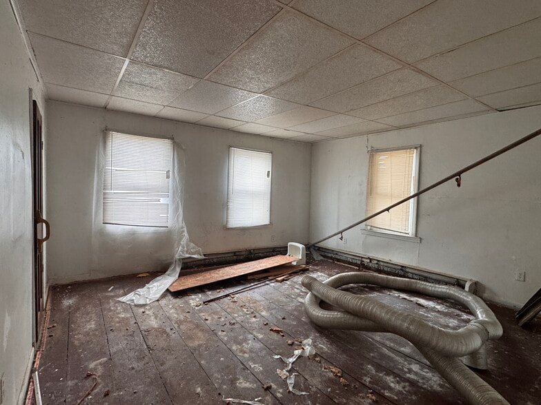 More Photos Of 64 Union St, Vernon Apartments For Sale