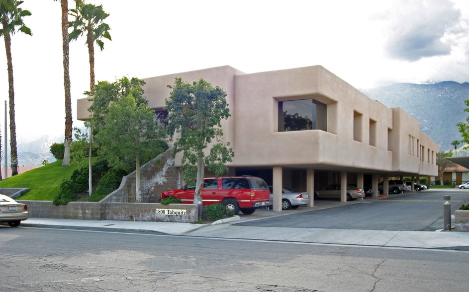 More Photos Of 1800 E Tahquitz Canyon Way, Palm Springs Office For Lease