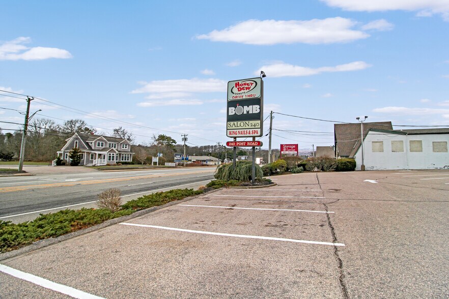 More Photos Of 240 Post Rd, Westerly Storefront Retail Office For Lease