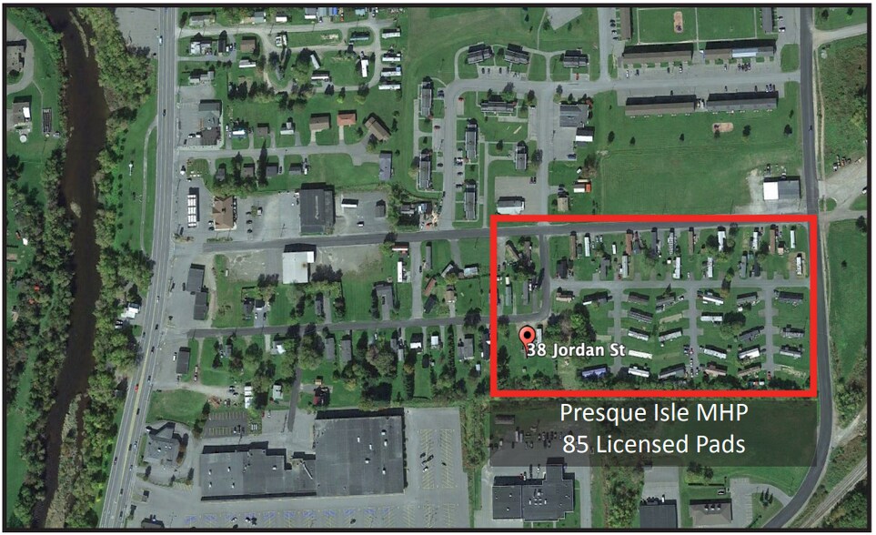 More Photos Of 50 Davis St, Presque Isle Multifamily For Sale