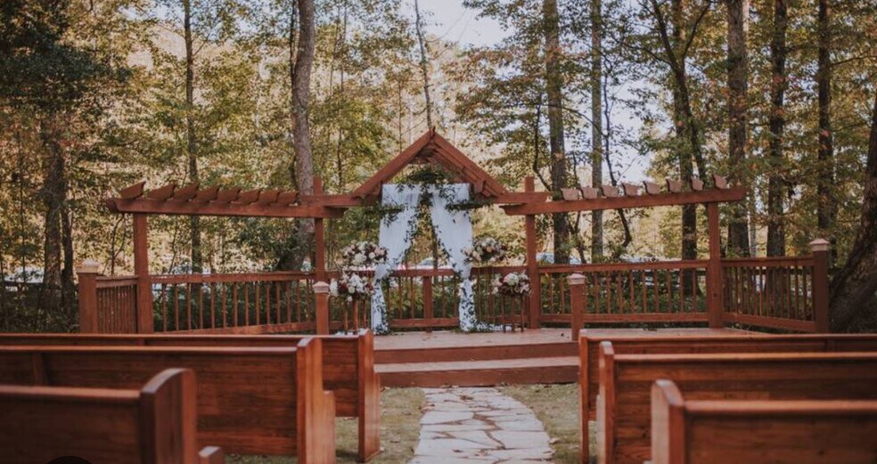 More Photos Of Cove Road, Jasper Specialty For Sale