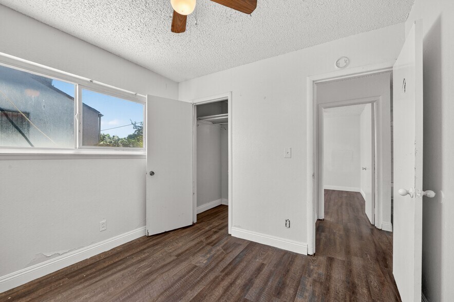 More Photos Of 3940 E Burns Ave, Fresno Apartments For Sale