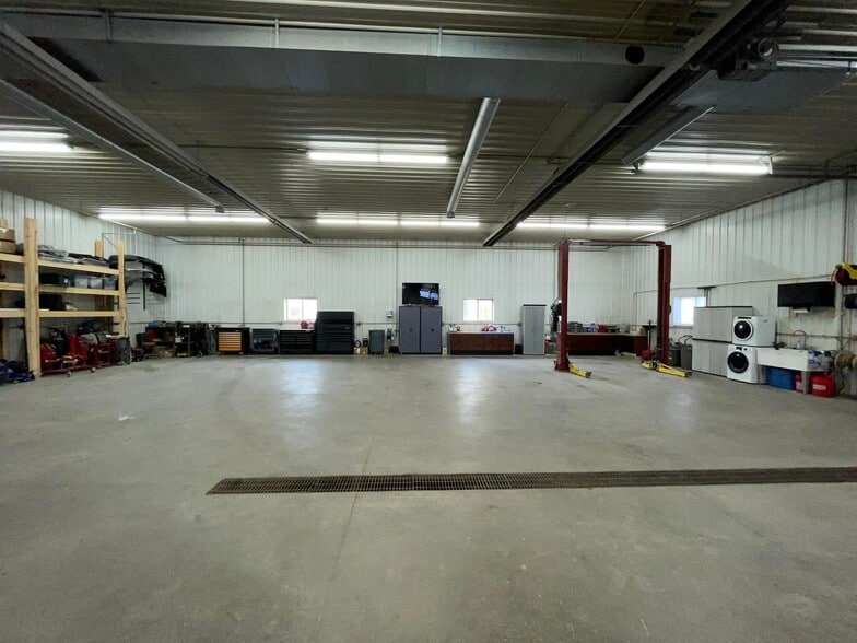 More Photos Of 505 N Cass St, Morley Auto Repair For Sale