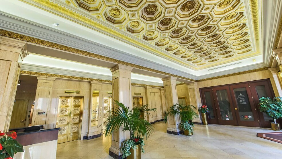 More Photos Of 114 W 7th St, Austin Office For Lease