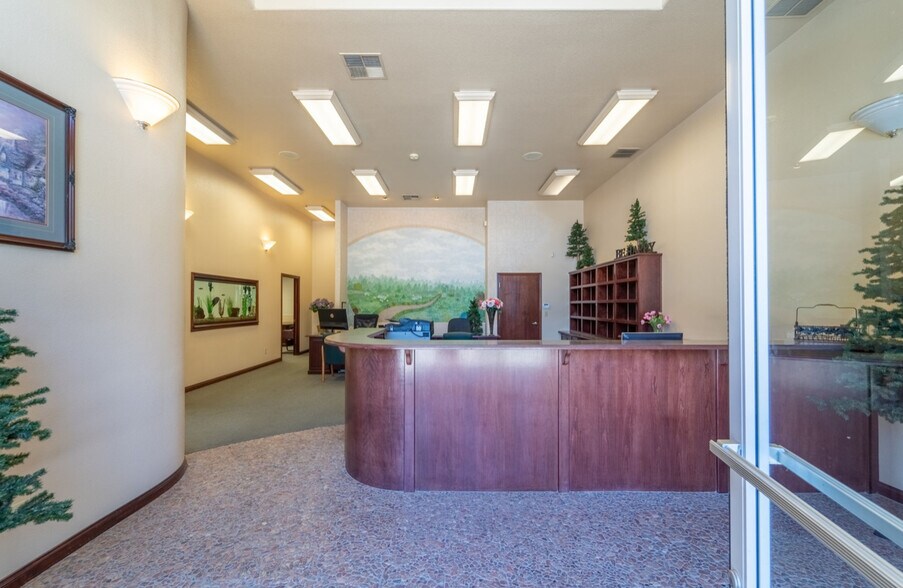 More Photos Of 1444 W Main St, Ripon Medical For Lease