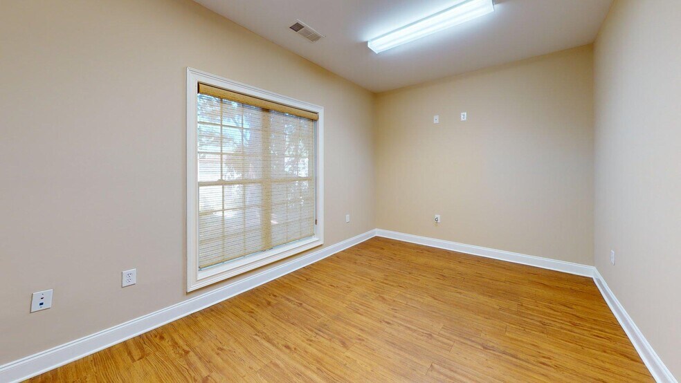 More Photos Of 2795 Main St, Snellville Medical For Lease