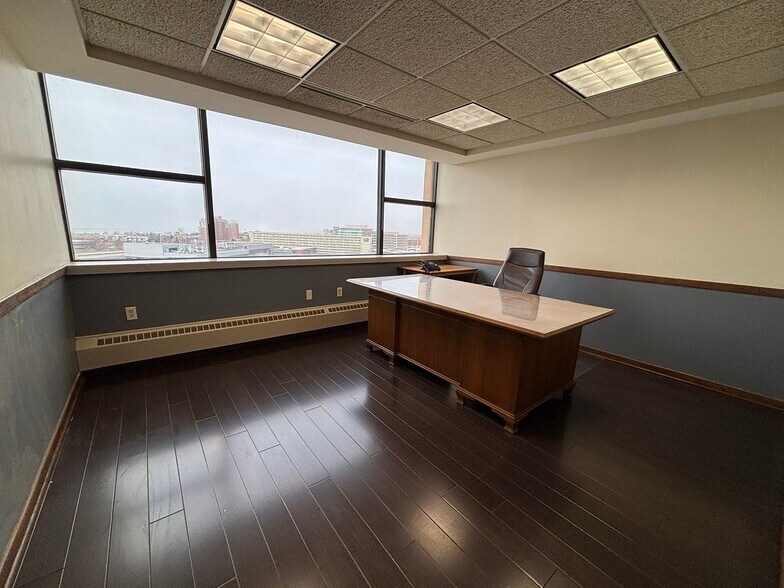 More Photos Of 37 Franklin St, Buffalo Office For Sale
