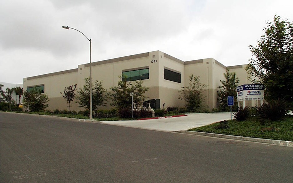 More Photos Of 1391 Specialty Dr, Vista Manufacturing For Lease