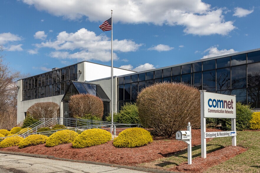 Primary Photo Of 1-3 Corporate Dr, Danbury Light Manufacturing For Sale