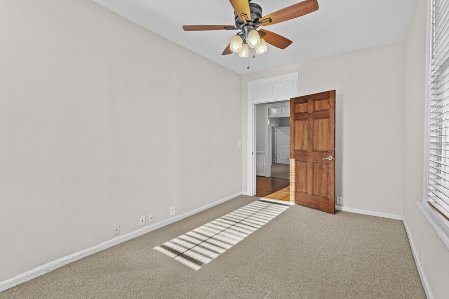 More Photos Of 90 E Moreno St, Buford Office Residential For Sale