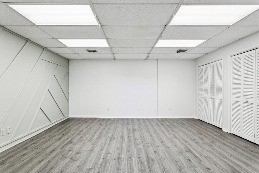 More Photos Of 671 Rosa Ave, Metairie Office For Lease