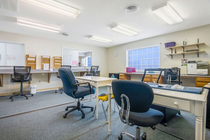 More Photos Of 217-219 Station St, Jacksonville Medical For Lease