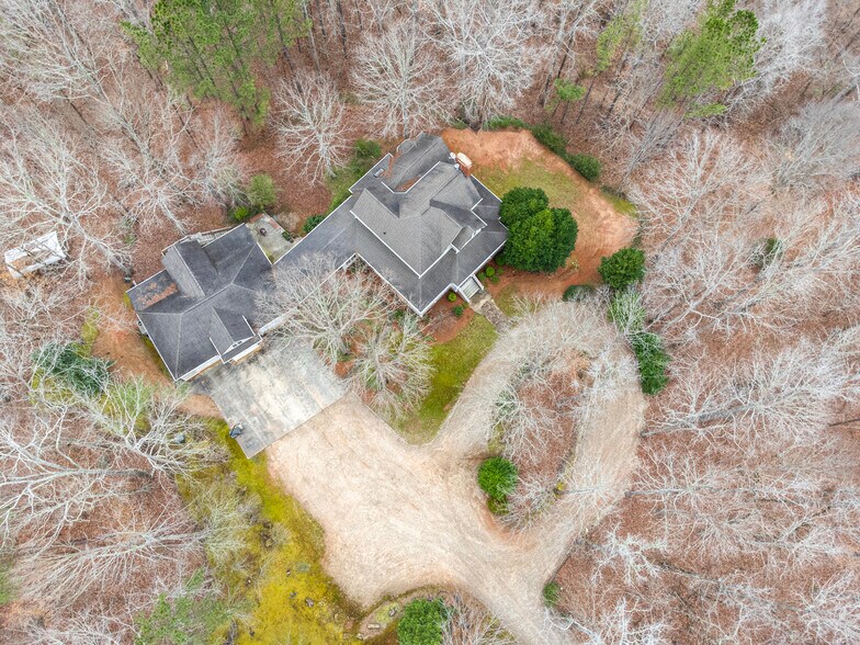 More Photos Of 734 Fincher Rd, Covington Flex For Sale