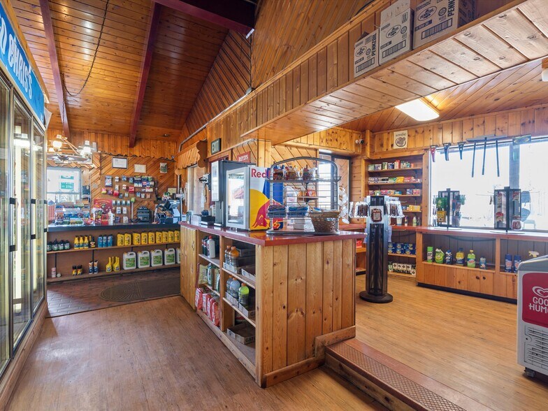 More Photos Of 900 S Highway 39, Huntsville Restaurant For Sale