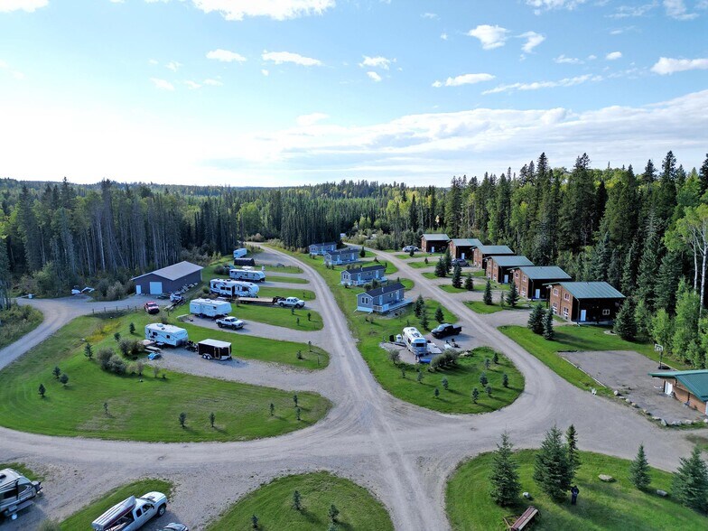 More Photos Of 52313 Hwy 47, Yellowhead County Hotel For Sale