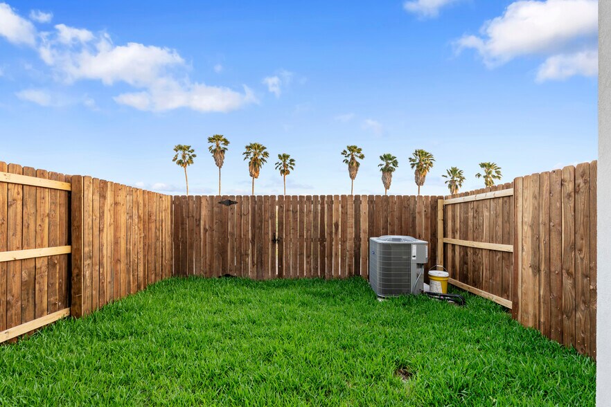 More Photos Of 3500 Vanessa Ln, Weslaco Apartments For Sale