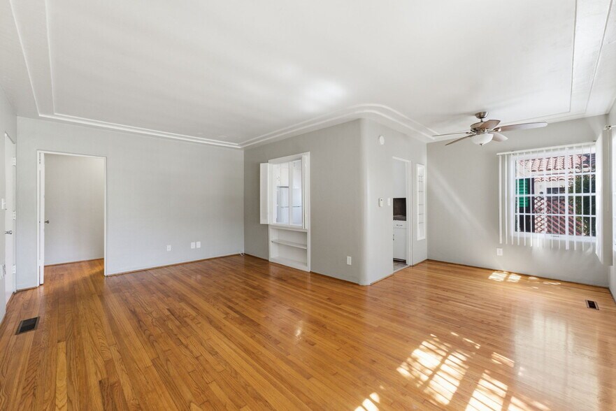 More Photos Of 3422-24 Albert St, San Diego Multifamily For Sale