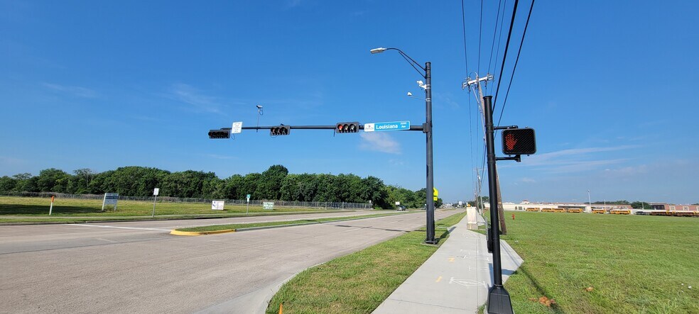 More Photos Of FM 518 @ @ Louisiana, League City Land For Sale