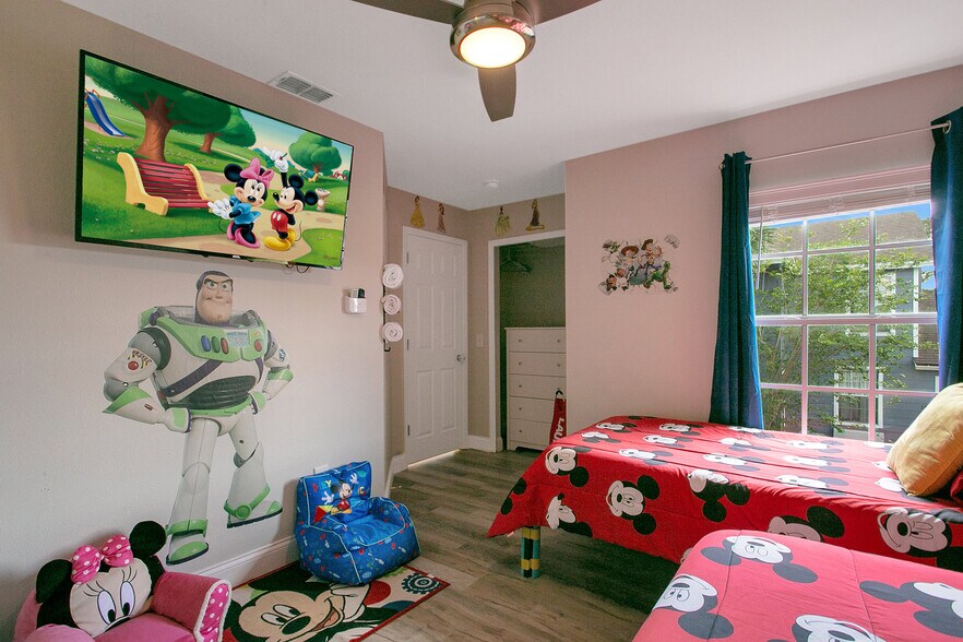More Photos Of 141 Coco Plum Dr, Davenport Apartments For Sale