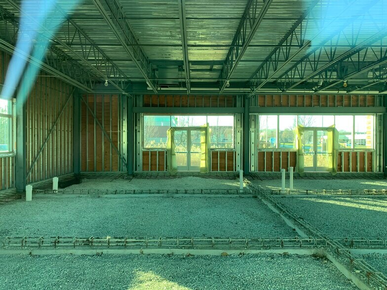 More Photos Of 1932 McDowell Rd, Naperville Office For Sale