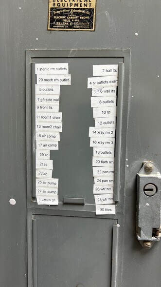 More Photos Of 3750 Virginia Beach Blvd, Virginia Beach General Retail For Lease