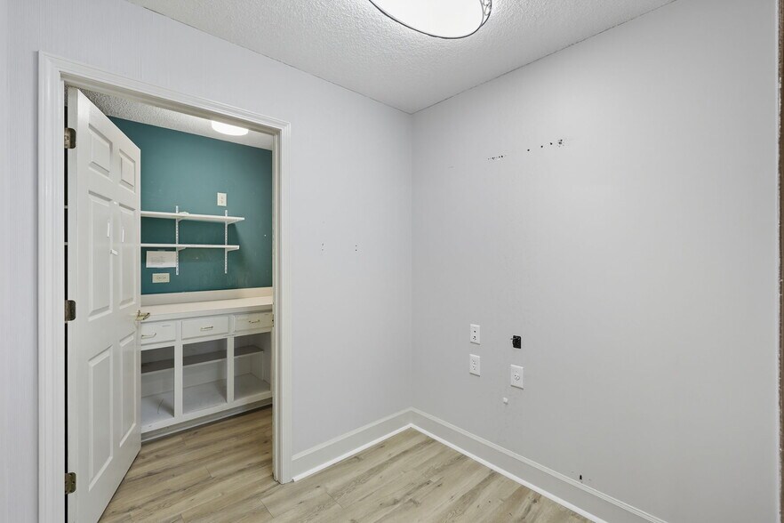 More Photos Of 224 Shallowford Rd NW, Gainesville Medical For Lease