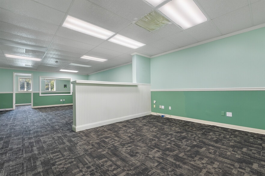 More Photos Of 170 Kinnelon Rd, Kinnelon Office Residential For Sale