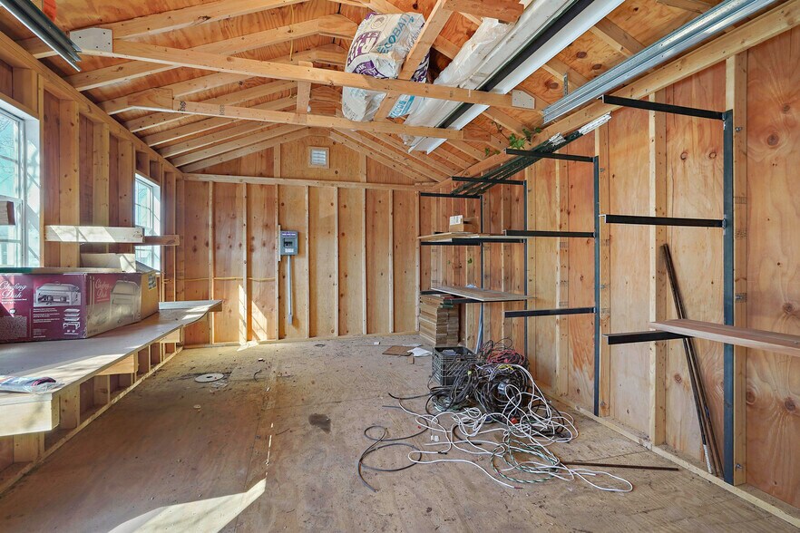 More Photos Of 43 E Colonial Hwy, Hamilton Restaurant For Sale