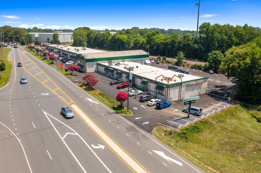 Primary Photo Of 8424 Old Statesville Rd, Charlotte Storefront Retail Office For Sale