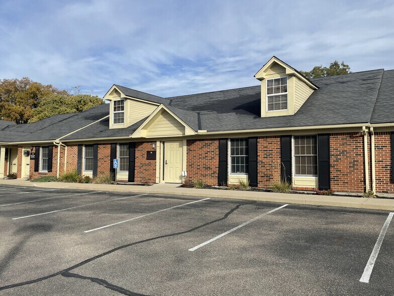 Primary Photo Of 62-82 N Breiel Blvd, Middletown Office For Sale