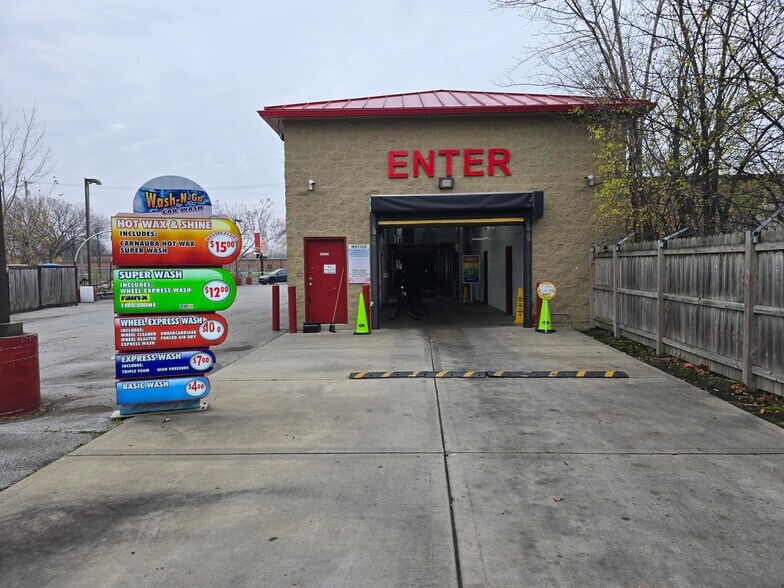 More Photos Of 340 W Sibley Blvd, Dolton Carwash For Sale