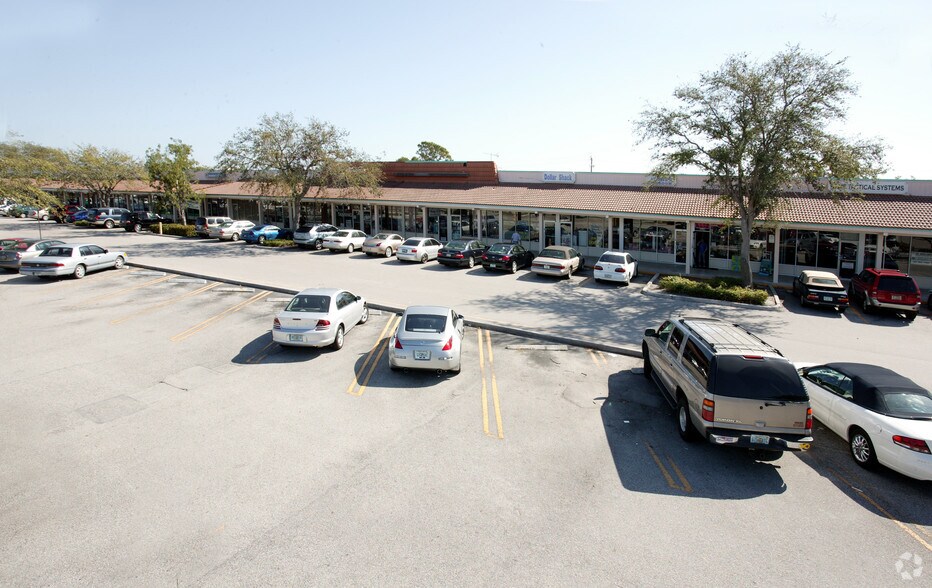 More Photos Of 4366-4430 Northlake Blvd, Palm Beach Gardens General Retail For Lease