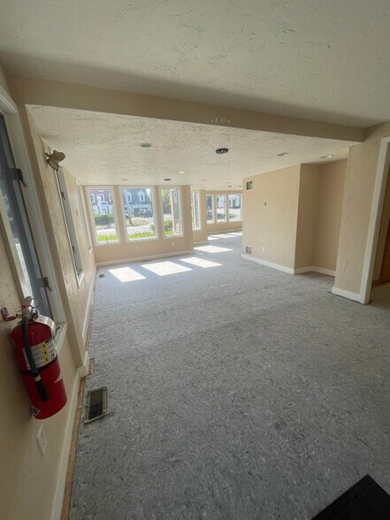 More Photos Of 127 Washington St, Norwell Medical For Lease