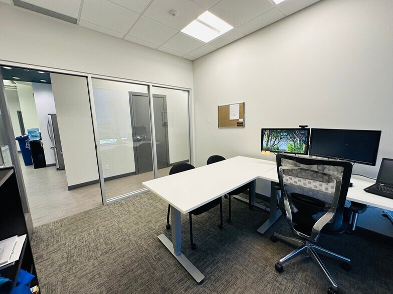More Photos Of 10514 67 Av, Grande Prairie Office For Sale