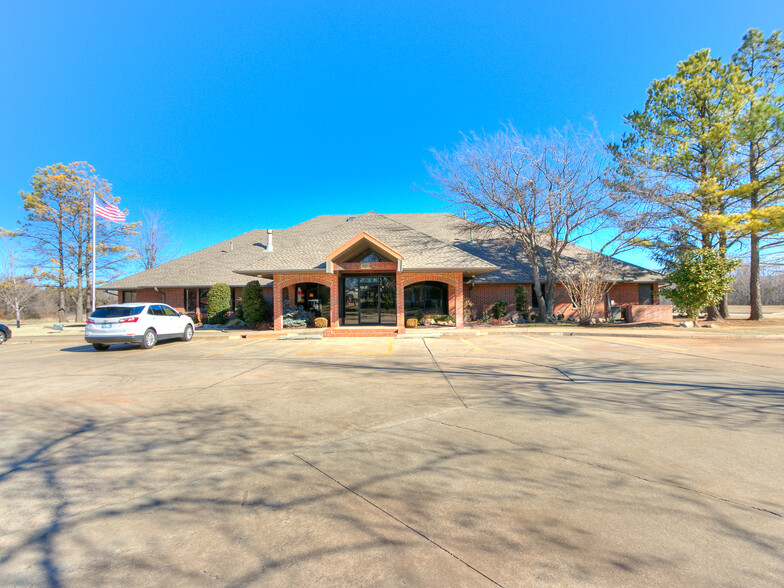 Primary Photo Of 1220 S Santa Fe Ave, Edmond Medical For Sale