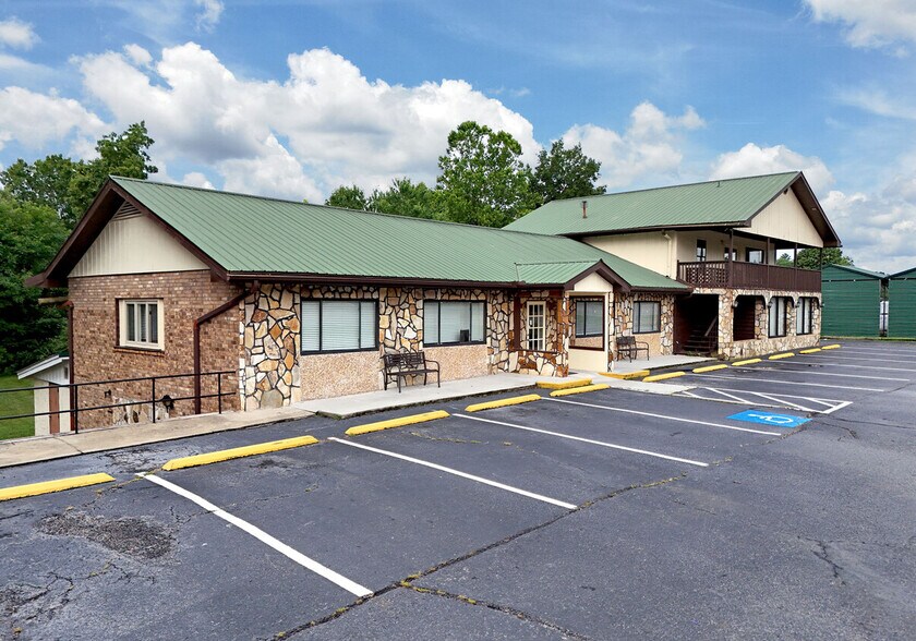 More Photos Of 10 Deer Crossing Trl, Blairsville Office For Lease